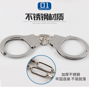 SM metal handcuffs experience different BDSM fun